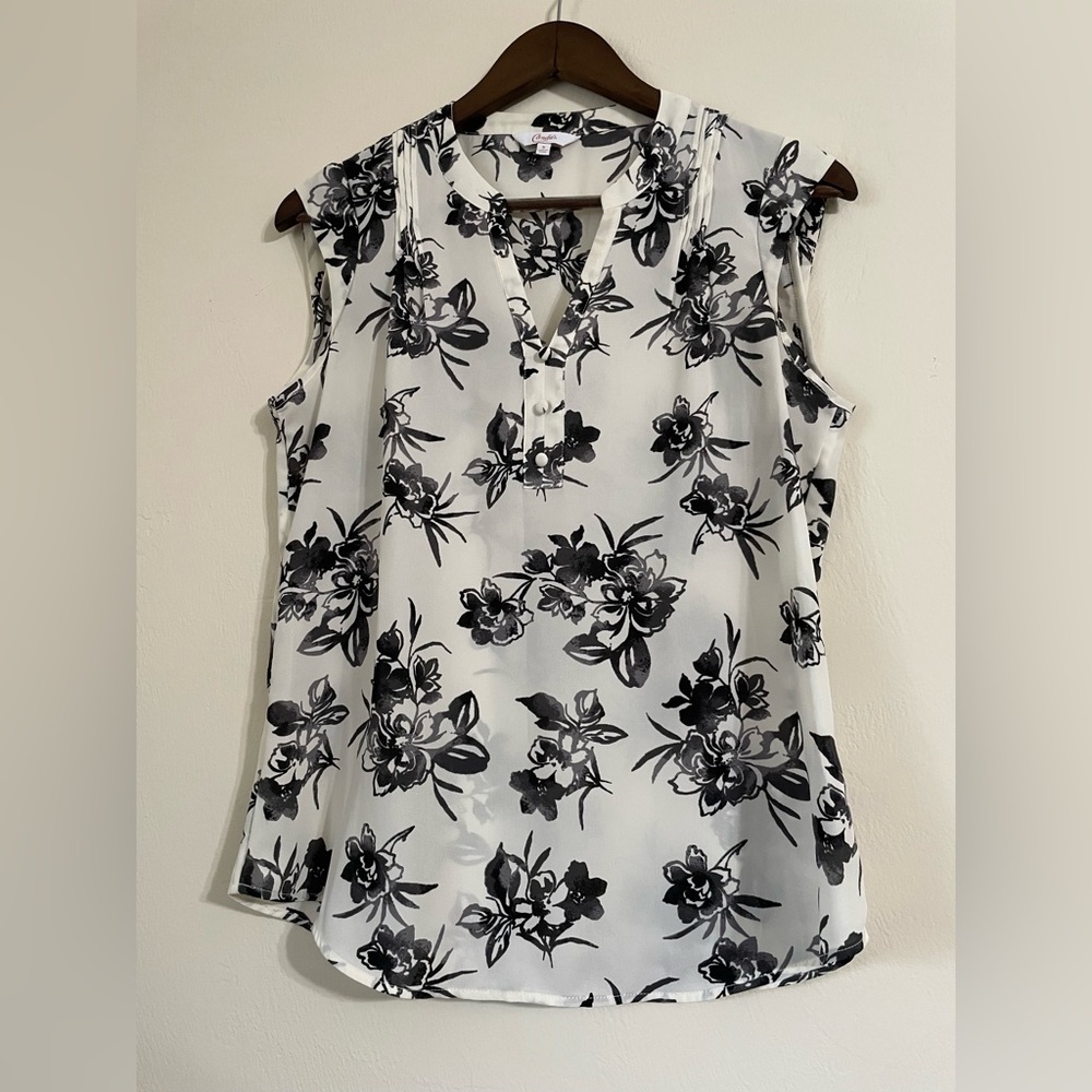 Candie’s Sleeveless Floral Print‎ Faux Button Top Blouse, SMALL